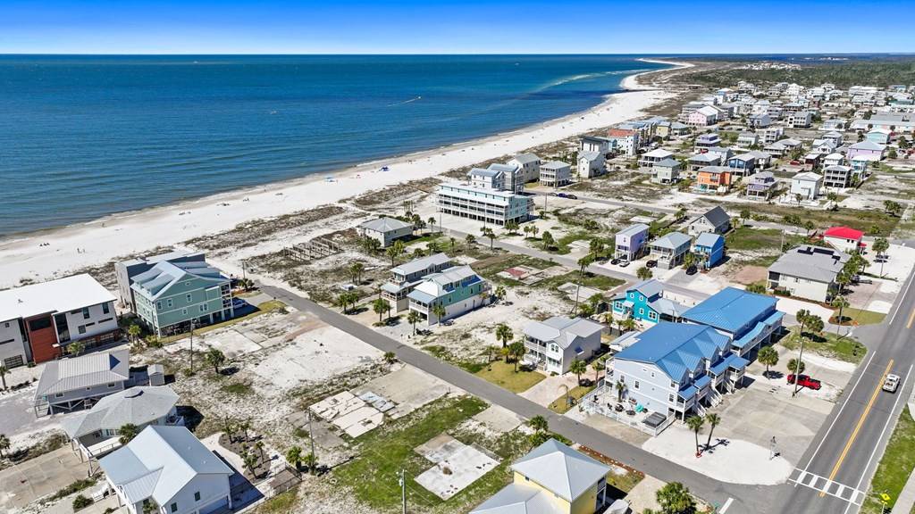 Mexico Beach, FL 32456,104 31st St