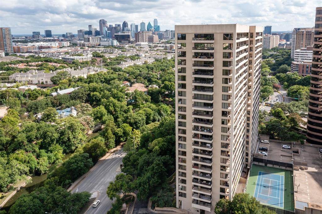 Dallas, TX 75219,3831 Turtle Creek Boulevard #8A