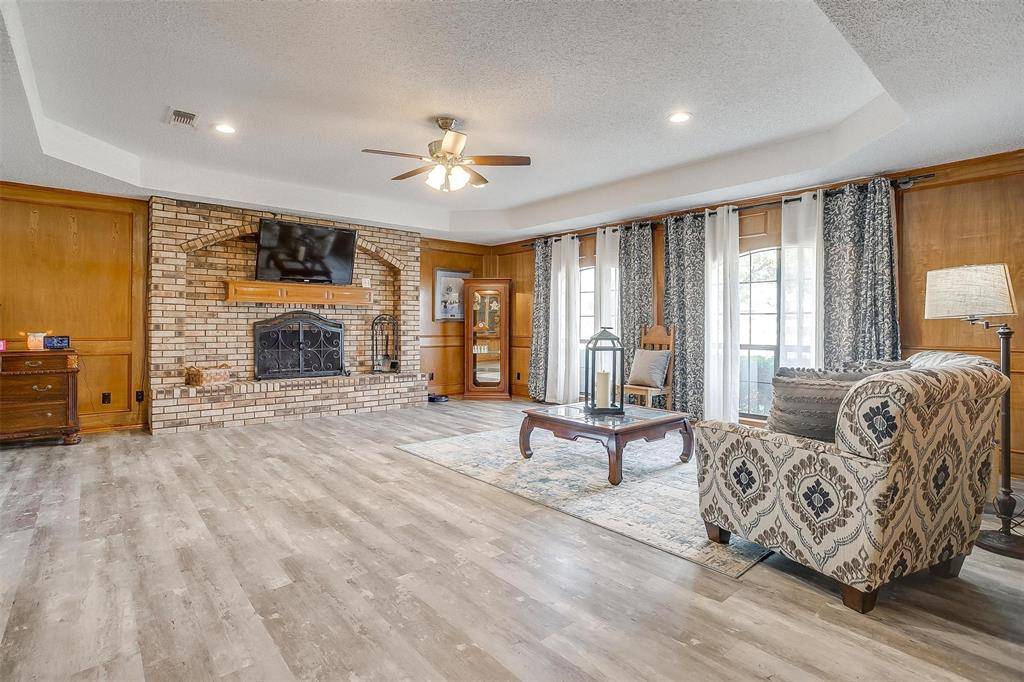 Azle, TX 76020,1228 Florence Drive