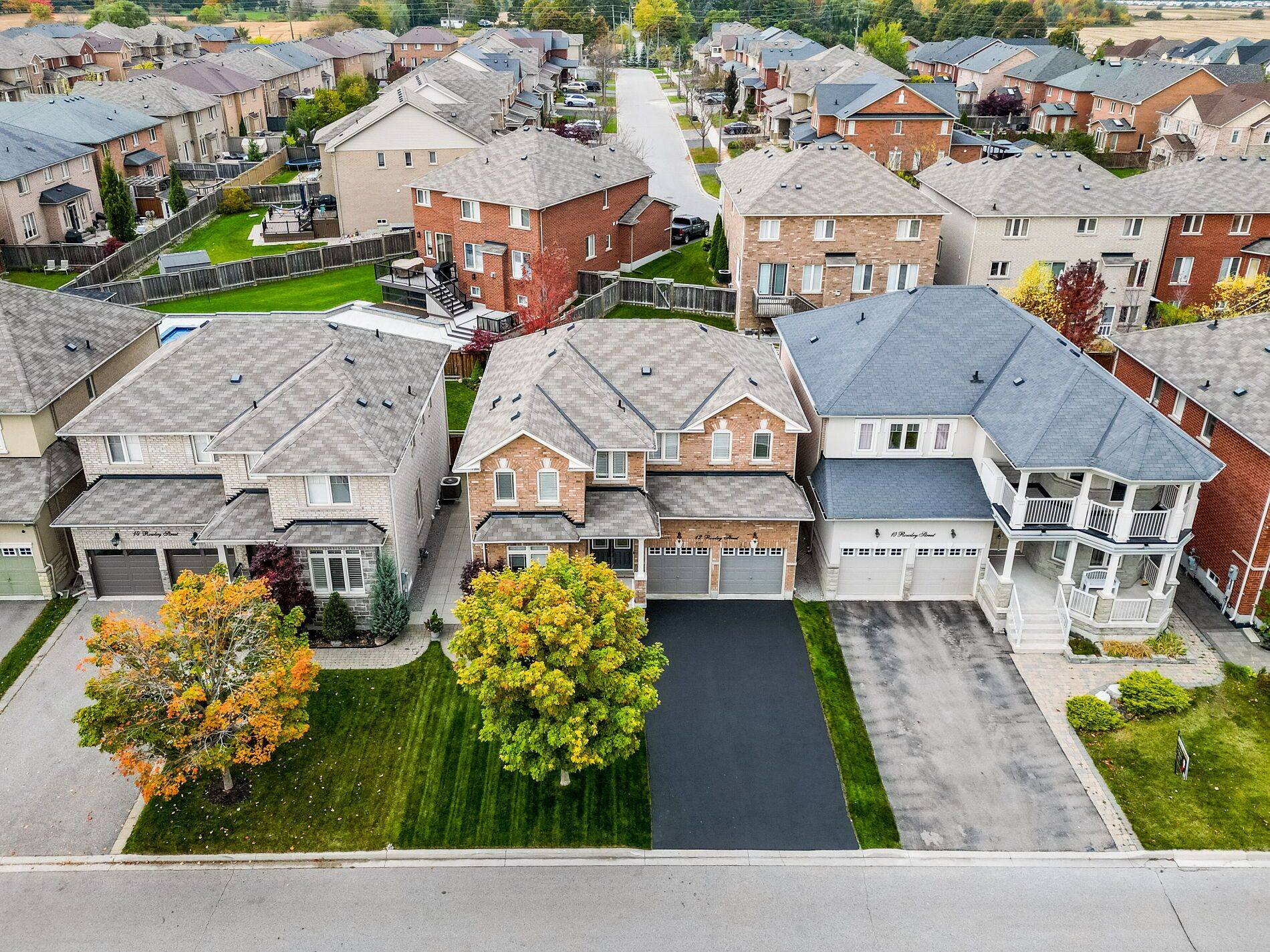 Richmond Hill, ON L4E 0N2,12 Rowley ST