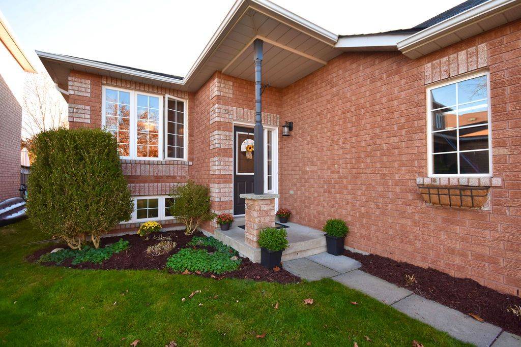 Innisfil, ON L9S 1Z8,1321 Vincent CRES