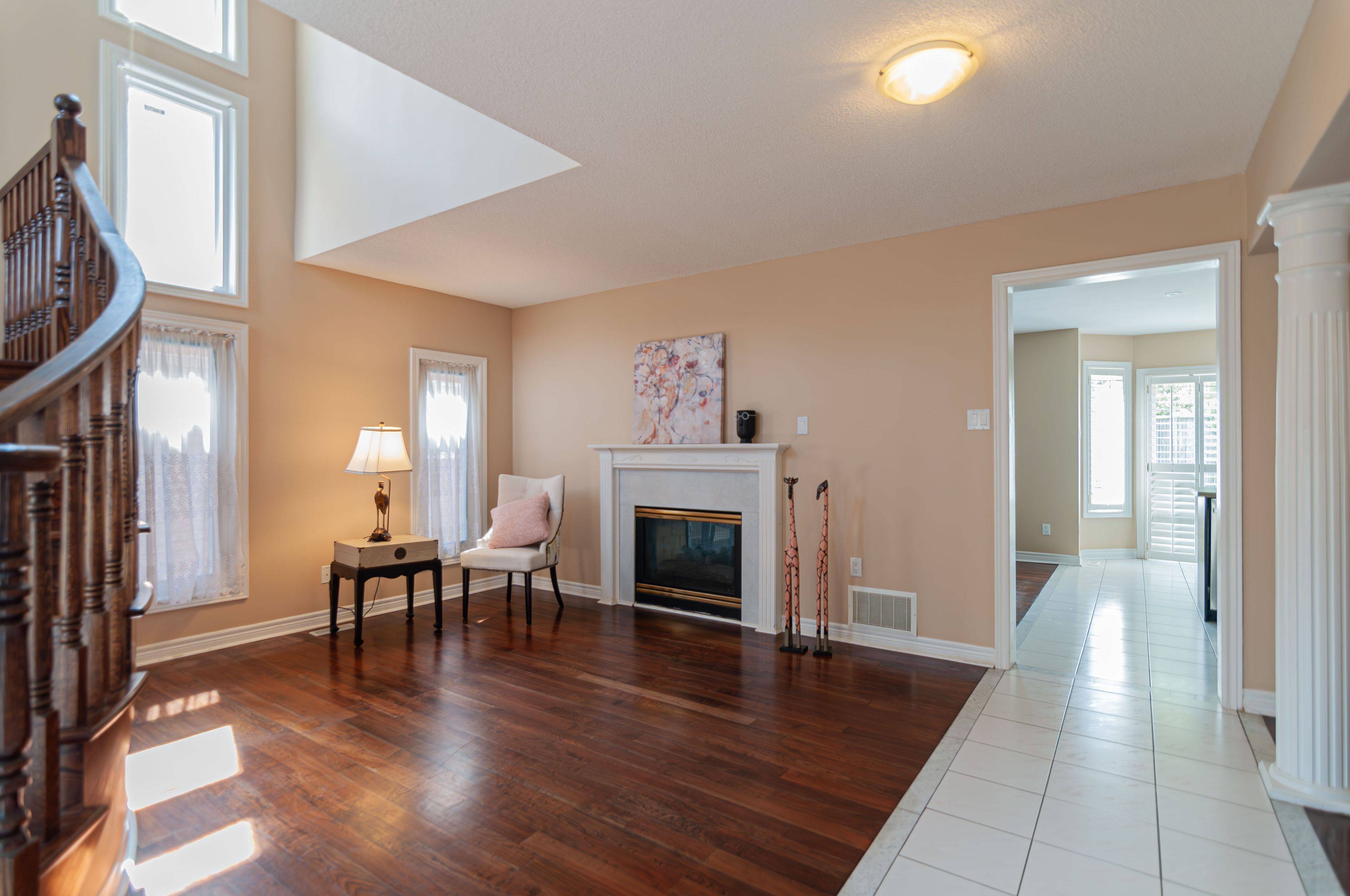 Mississauga, ON L5M 5X8,5582 Mcfarren BLVD