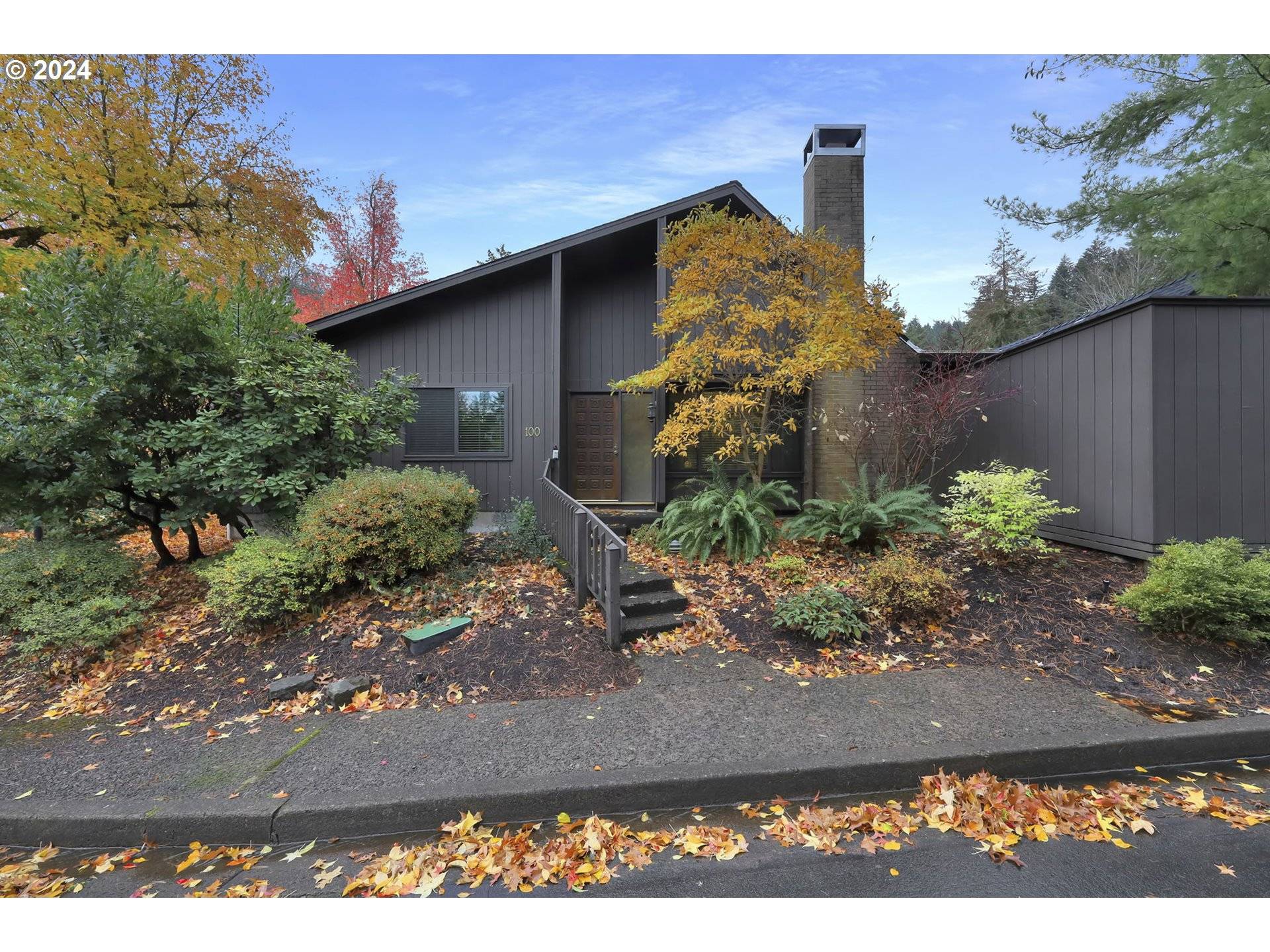 Eugene, OR 97405,100 Westbrook WAY