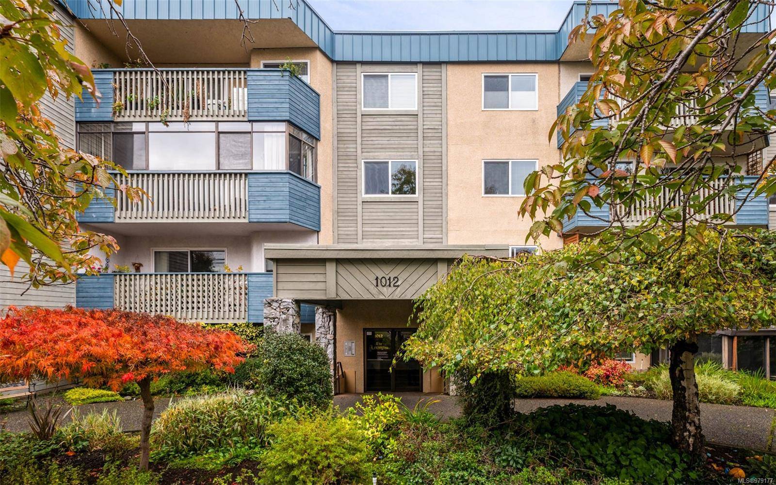 Victoria, BC V8V 3C1,1012 Collinson St #208