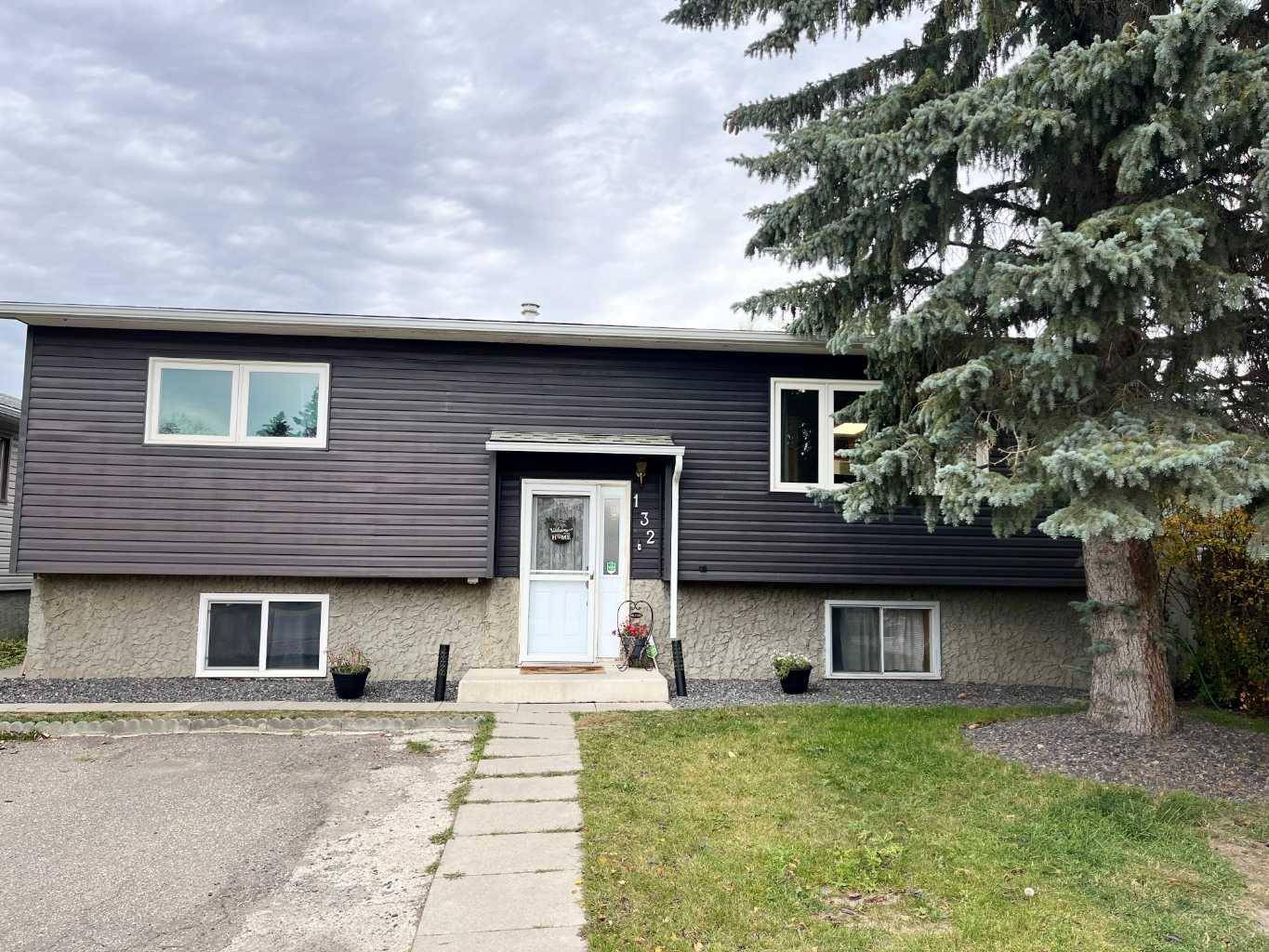 Airdrie, AB T4A 1R4,132 Big Hill CIR SE