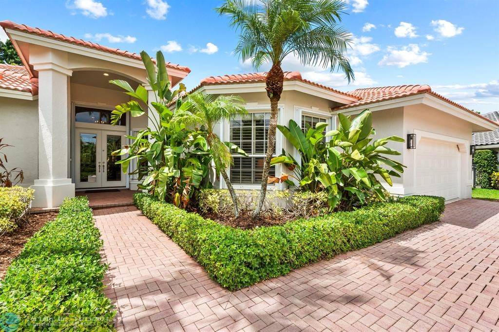 Weston, FL 33327,220 Egret Ct