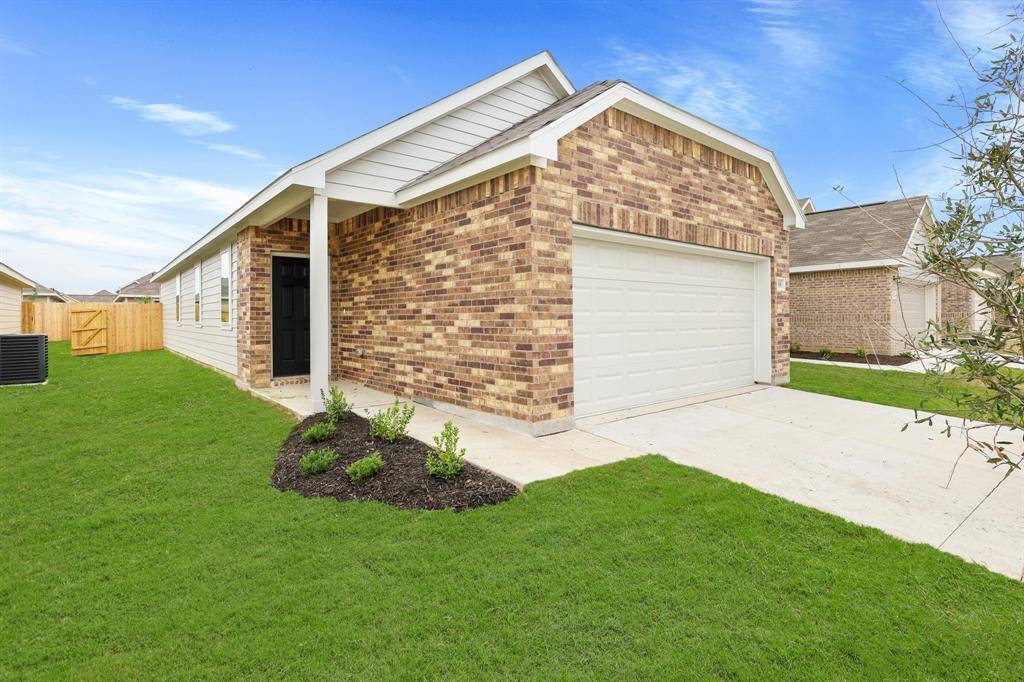 Everman, TX 76140,108 Arango Way