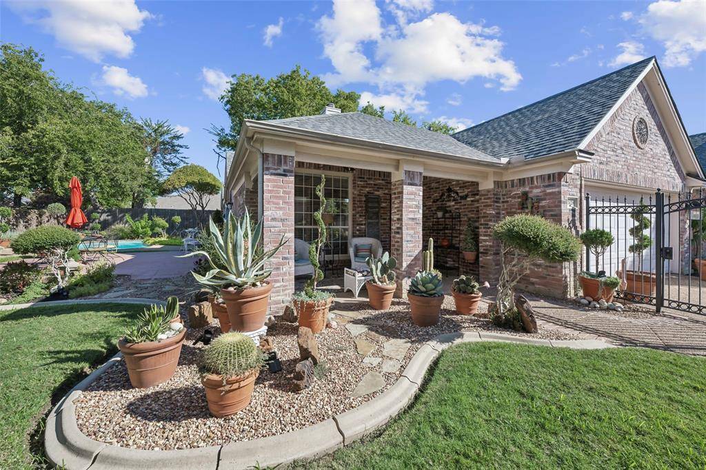 Bedford, TX 76021,2428 Aberdeen Drive