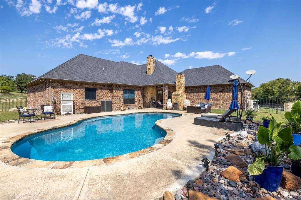 Weatherford, TX 76085,120 Royal Drive