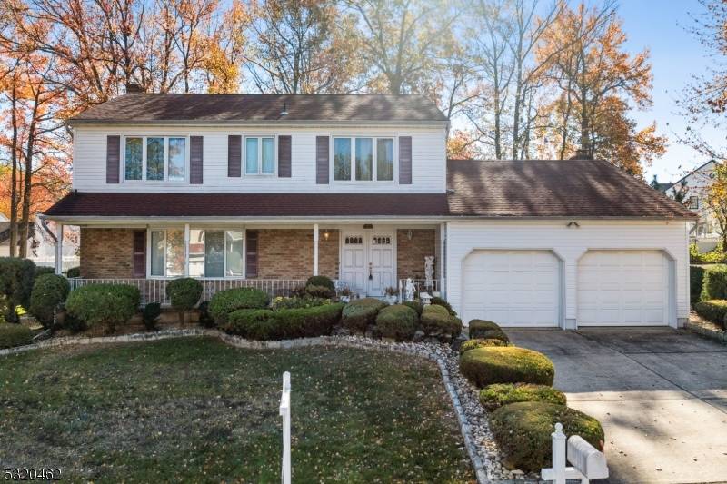 Edison Twp., NJ 08820,40 Stratford Cir