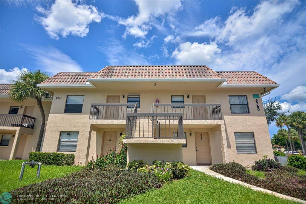 Boca Raton, FL 33433,6760 Palmetto Cir  #104