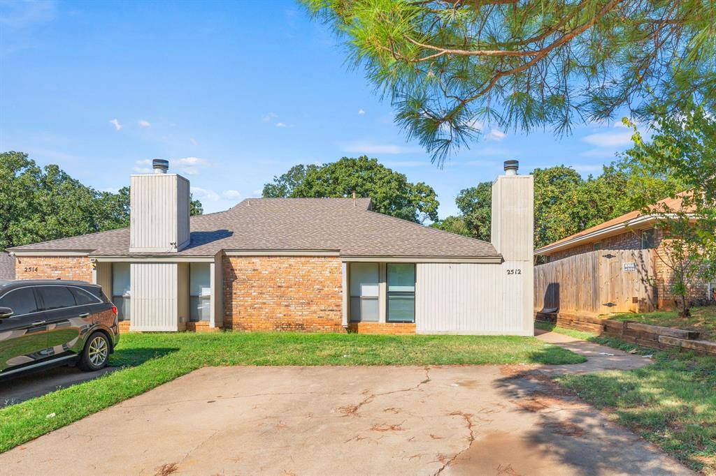 Arlington, TX 76015,2512 Windy Pine Lane