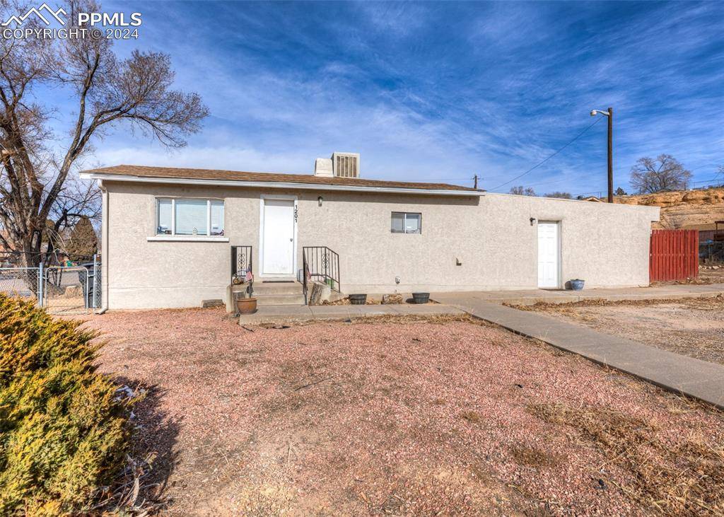 Pueblo, CO 81001,1201 E Beech ST