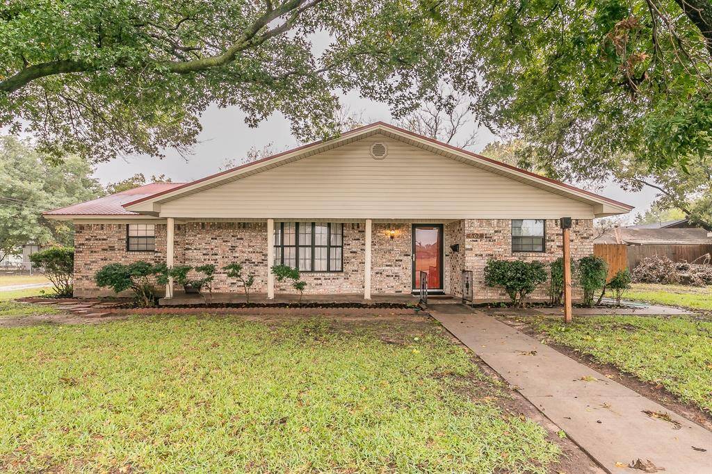 Bowie, TX 76230,602 E Greenwood Avenue