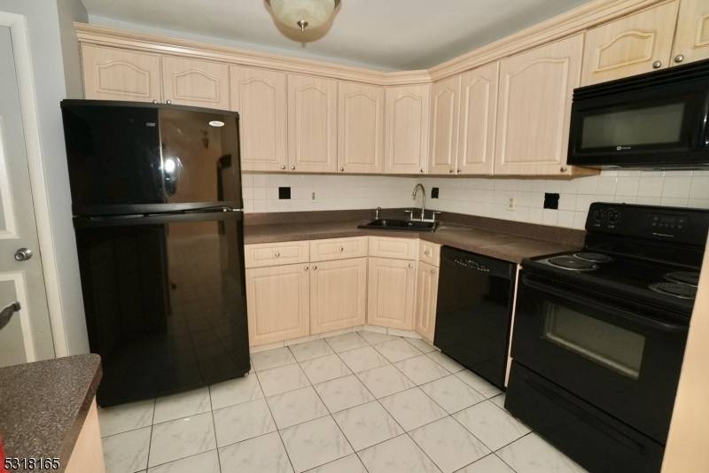 North Bergen Twp., NJ 07047,7430 Kennedy Blvd #210