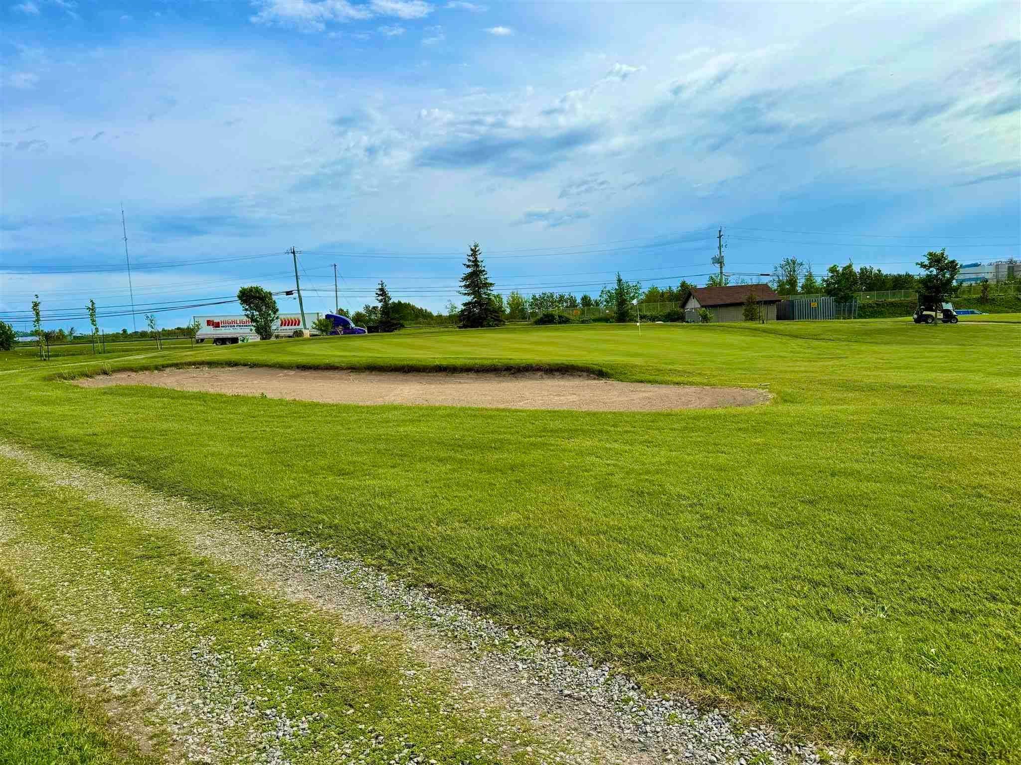 Kapuskasing, ON P5N 3J6,14 Golf ST