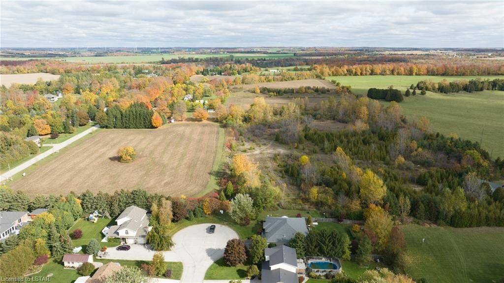 Ashfield-colborne-wawanosh, ON N7A 3X8,81249 FERN DR