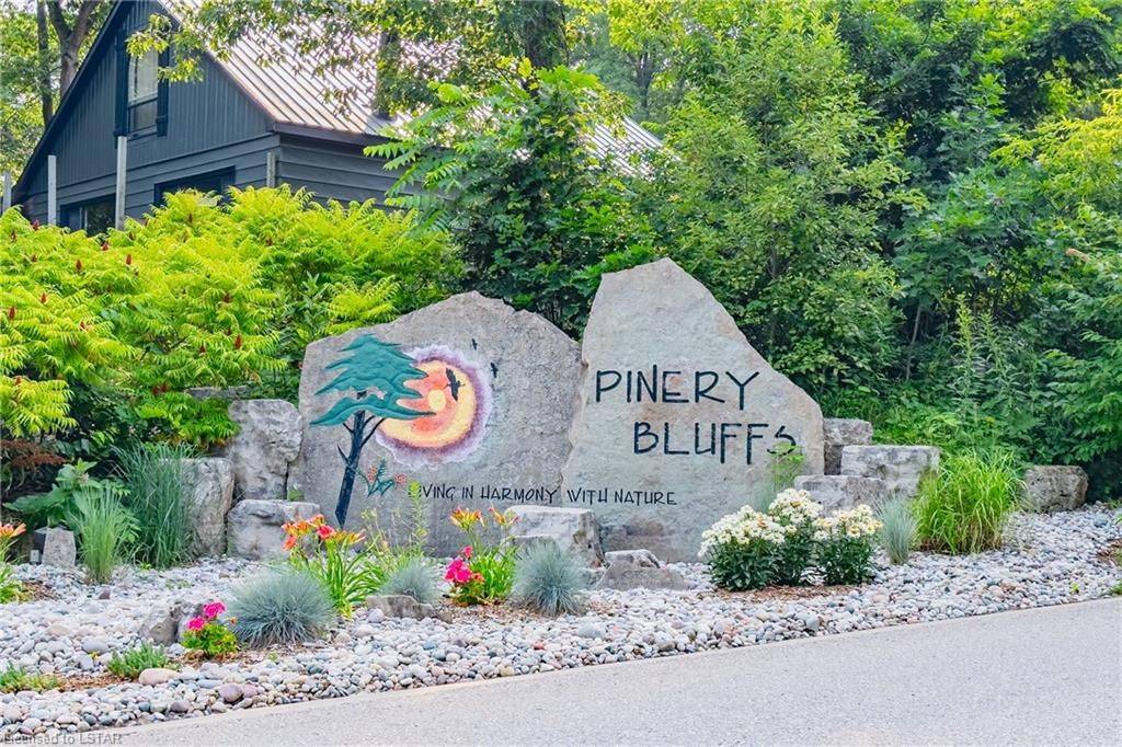 Lambton Shores, ON N0M 1T0,10099 PINERY BLUFFS RD