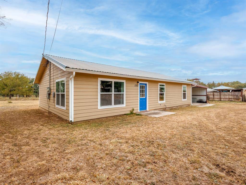 Goldthwaite, TX 76844,1707 Peach Street