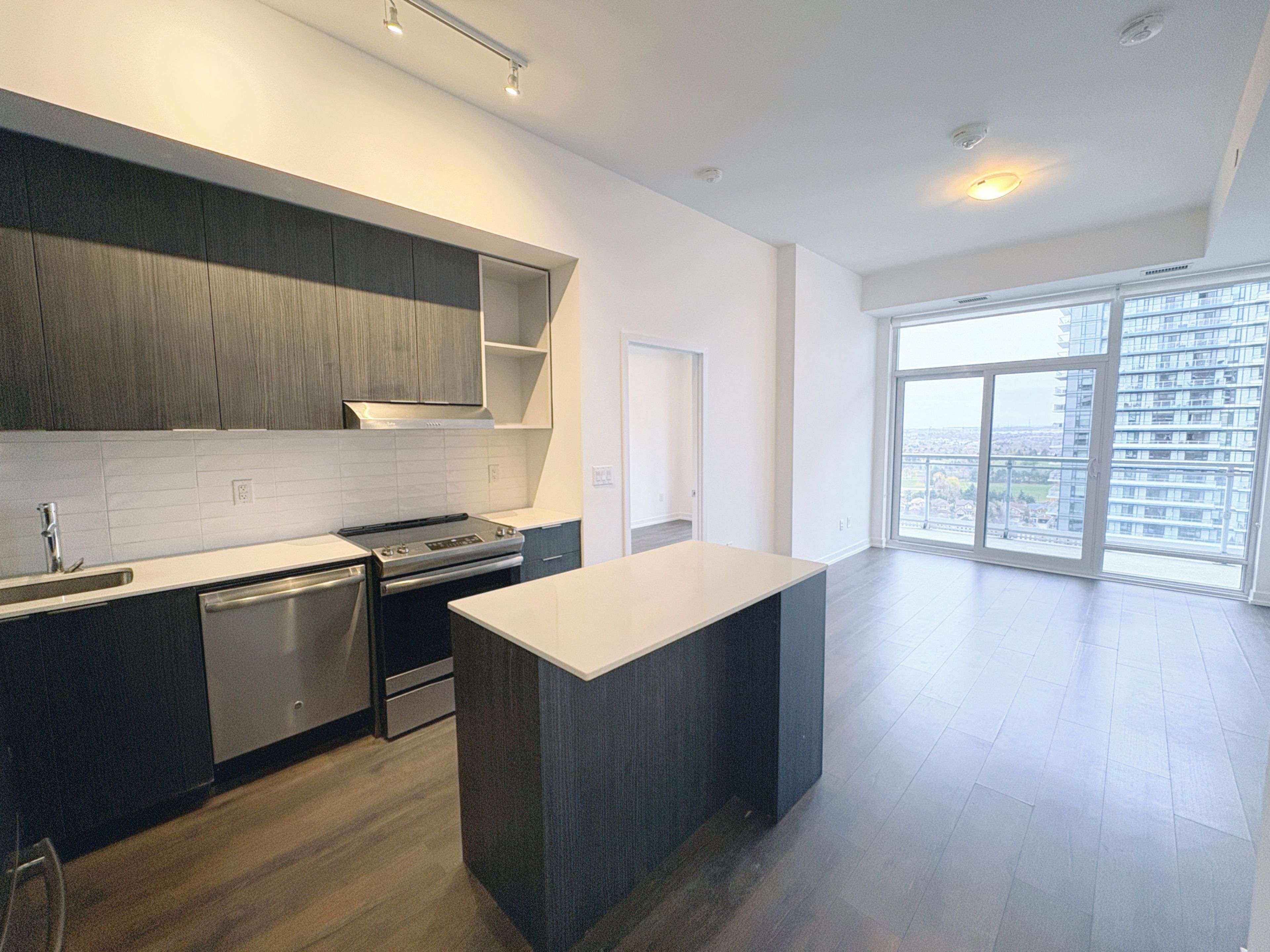 Mississauga, ON L5M 0Y4,2520 Eglinton AVE W #1419