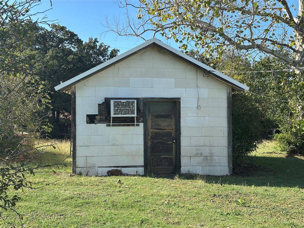 De Leon, TX 76444,640 S Preston Street