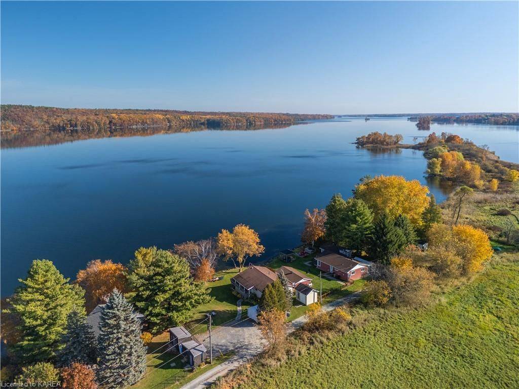 Rideau Lakes, ON K0G 1X0,50 OSPREY LN