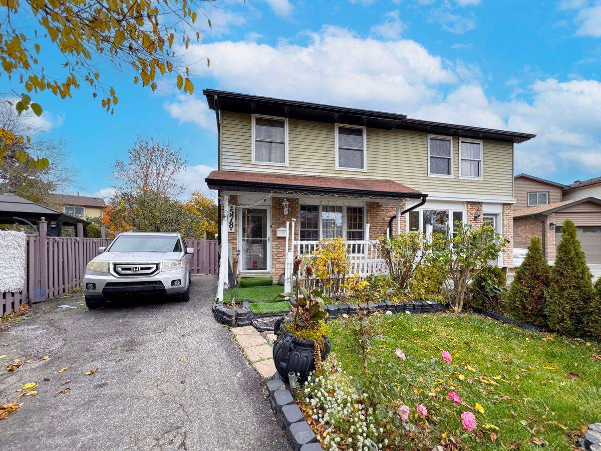 Oshawa, ON L1J 1B1,578 Lakeview AVE