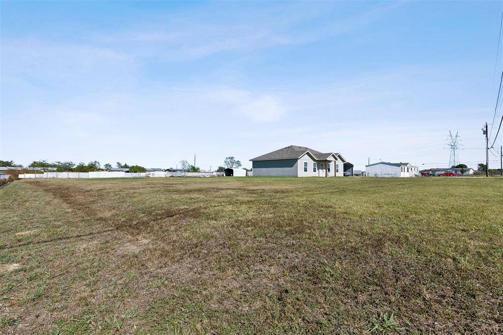 Joshua, TX 76058,3304 Chinaberry Lane