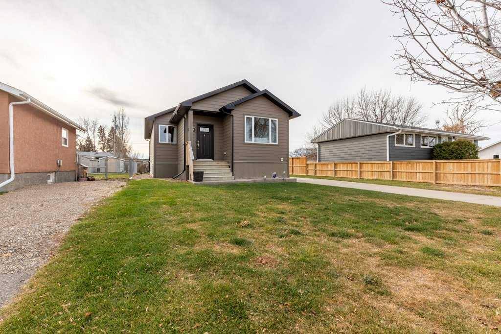 Taber, AB T1G 1B1,5114 42 AVE