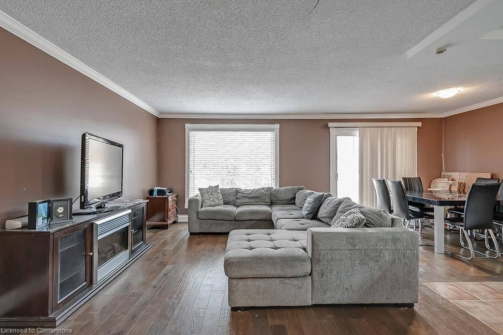 Burlington, ON L7M 1J7,1326 Consort CRES