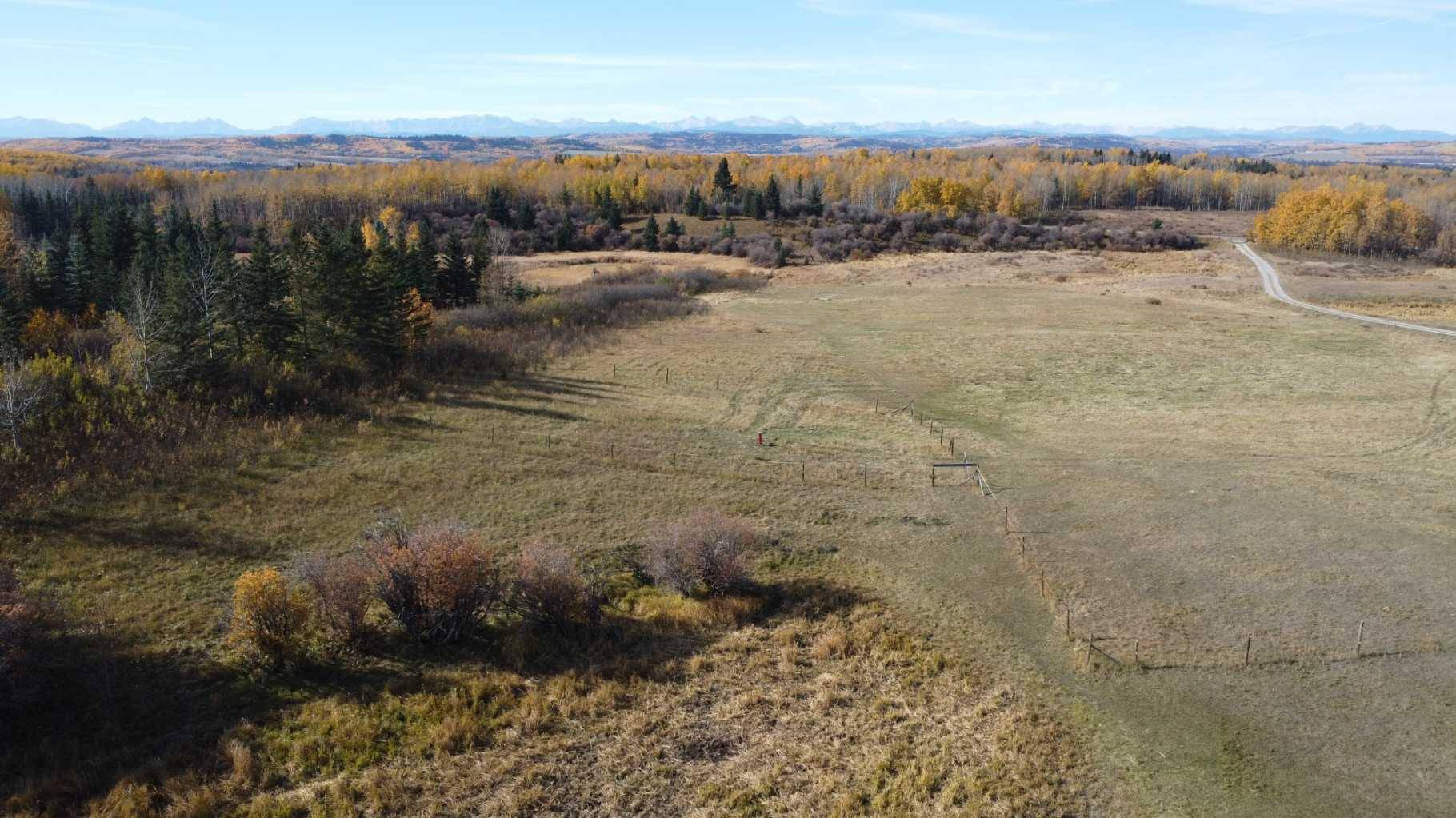 Rural Foothills County, AB T1S 4L3,242048 192 ST W