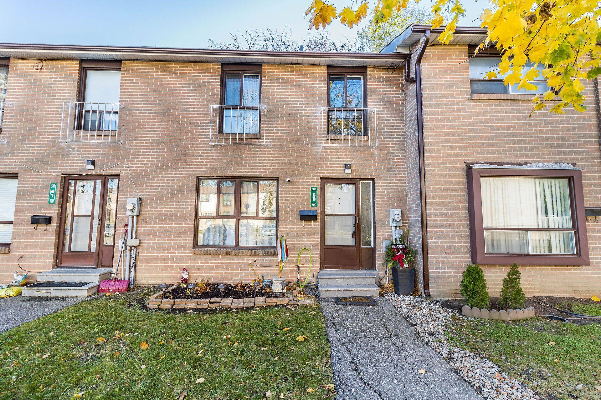 Brampton, ON L6T 2E5,60 Fleetwood CRES