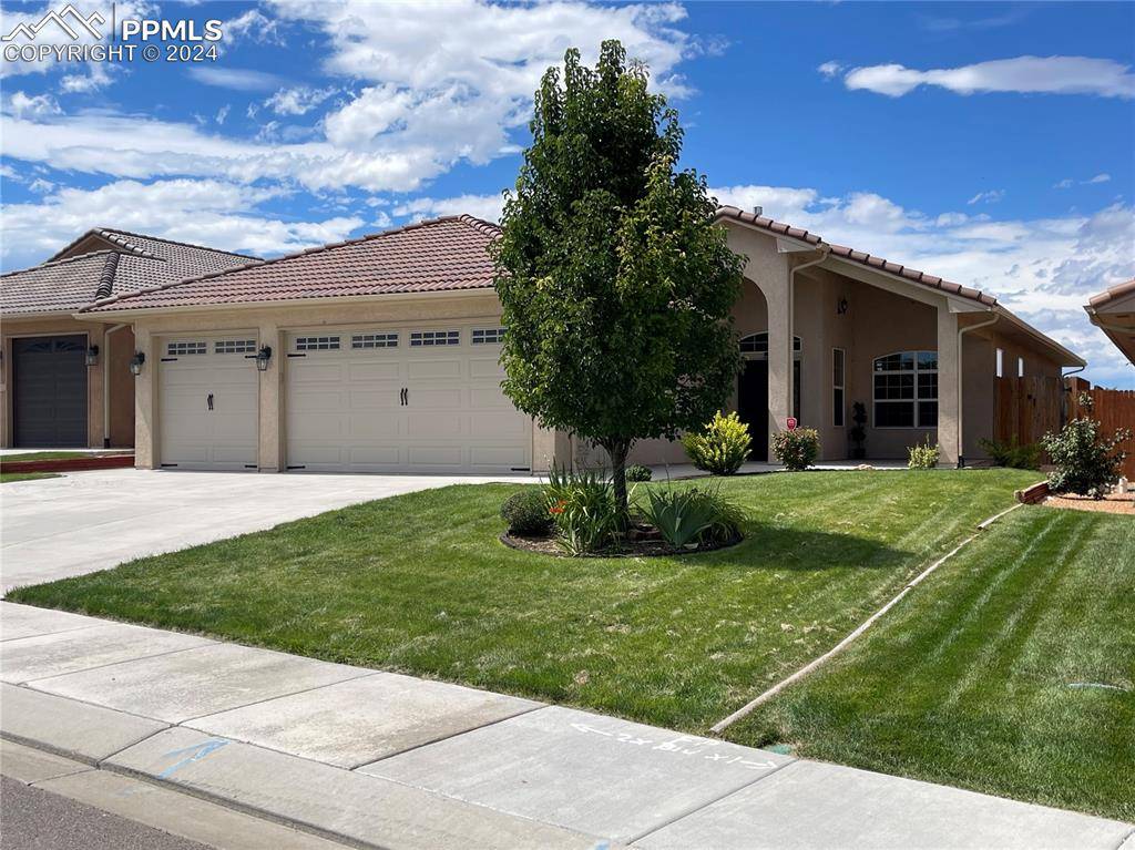 Pueblo, CO 81005,801 Aspencrest DR