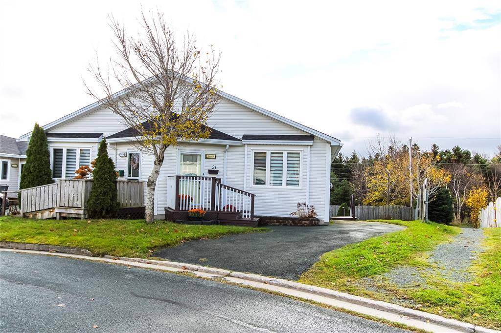 Mount Pearl, NL A1N 5A1,21 Clover Brae Crescent