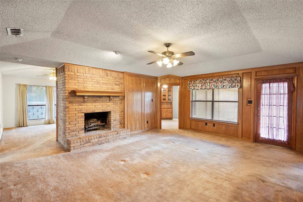 Irving, TX 75062,3533 Briarcliff Court N