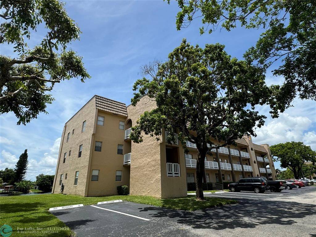 Sunrise, FL 33322,9360 Sunrise Lakes Blvd  #201