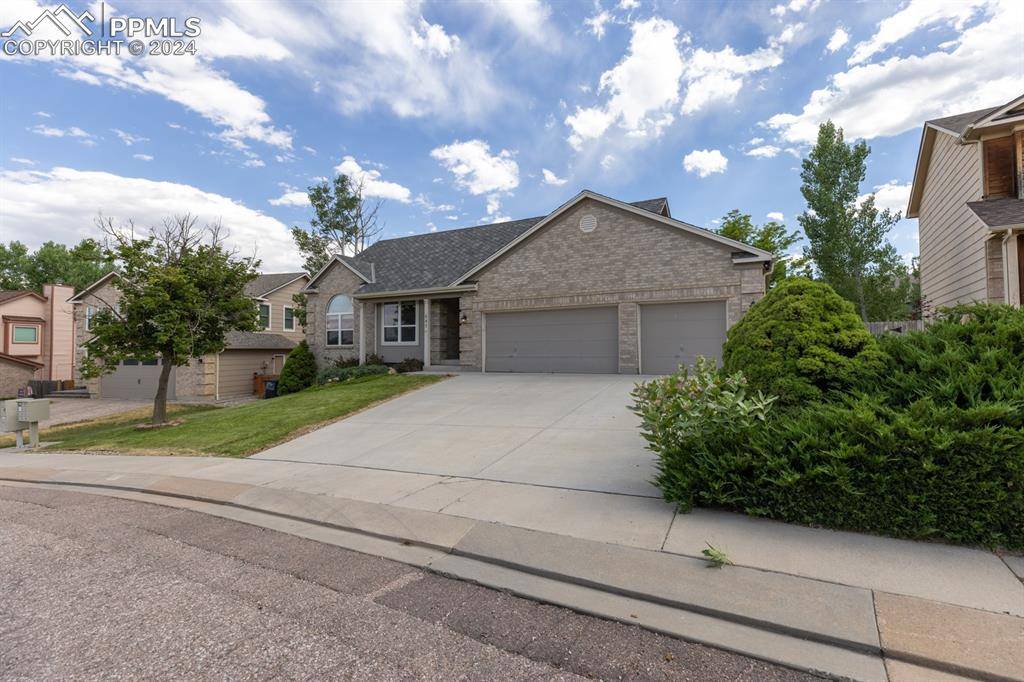 Colorado Springs, CO 80906,645 Robinglen CT