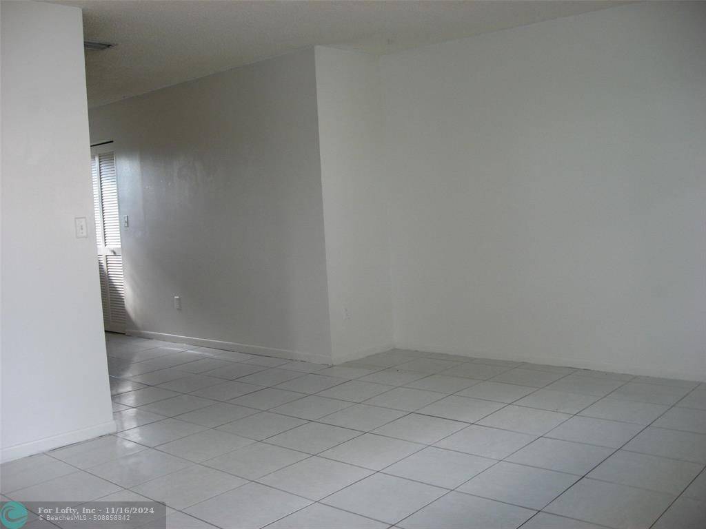 Fort Lauderdale, FL 33312,2672 Riverland Dr Apt 2