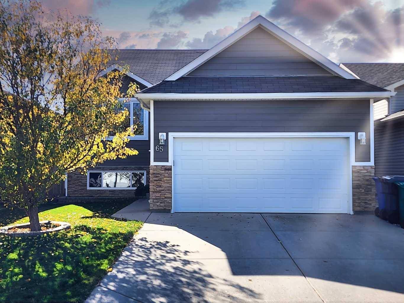 Lethbridge, AB T1K 7R7,65 Squamish CRES W