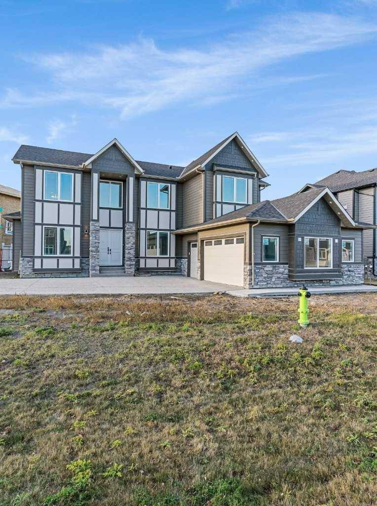 Airdrie, AB T4B 2N9,149 Canoe CRES SW