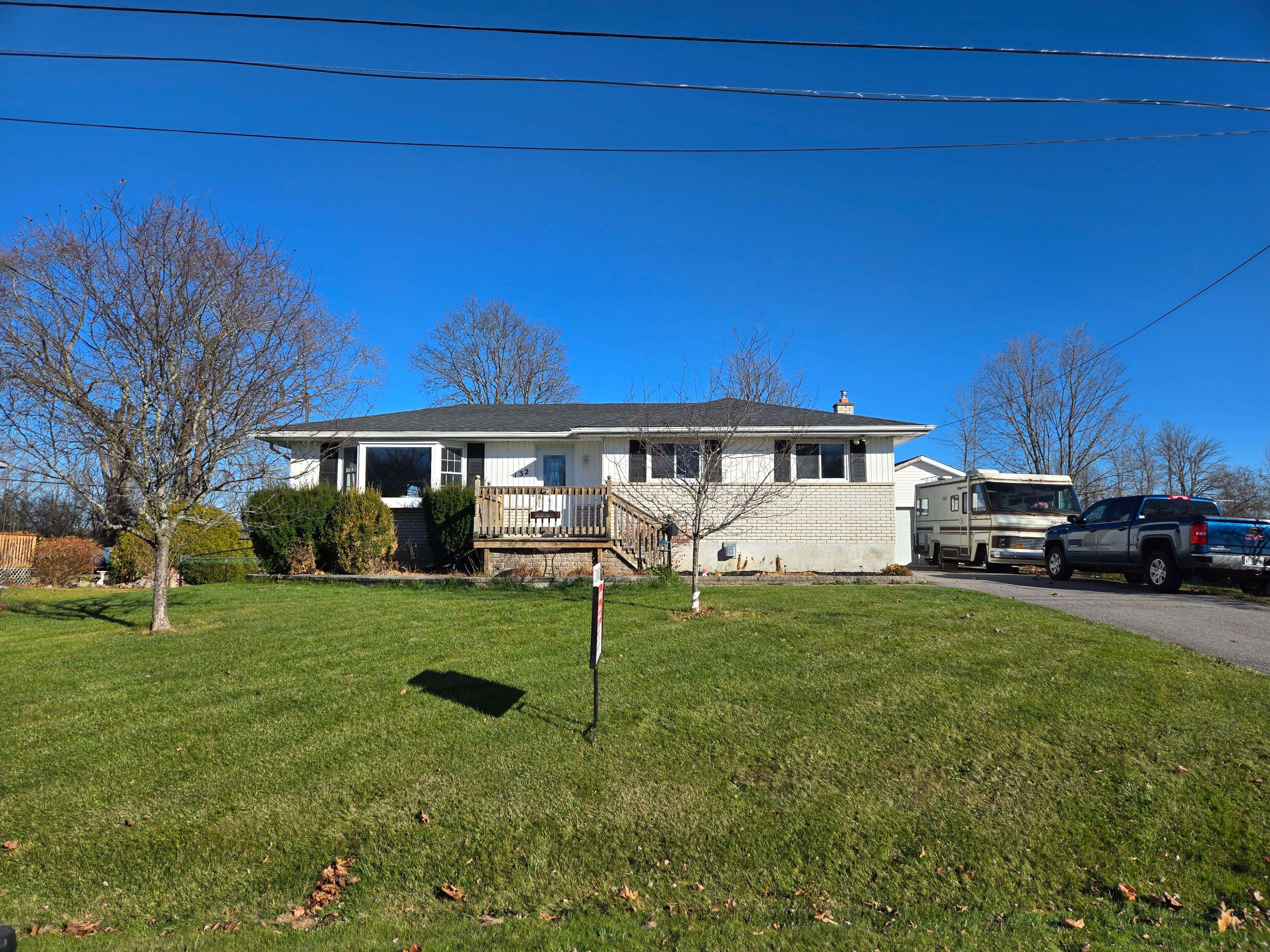 Quinte West, ON K8R 1C5,132 Catalina DR