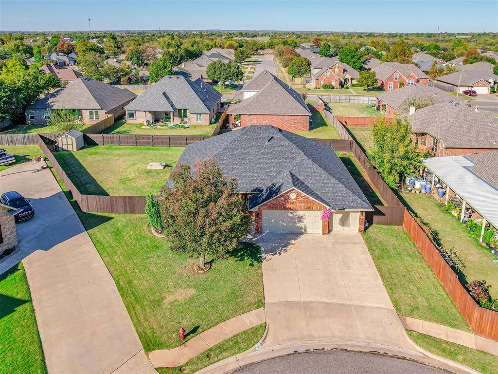 Norman, OK 73071,1504 Goldfinch Court