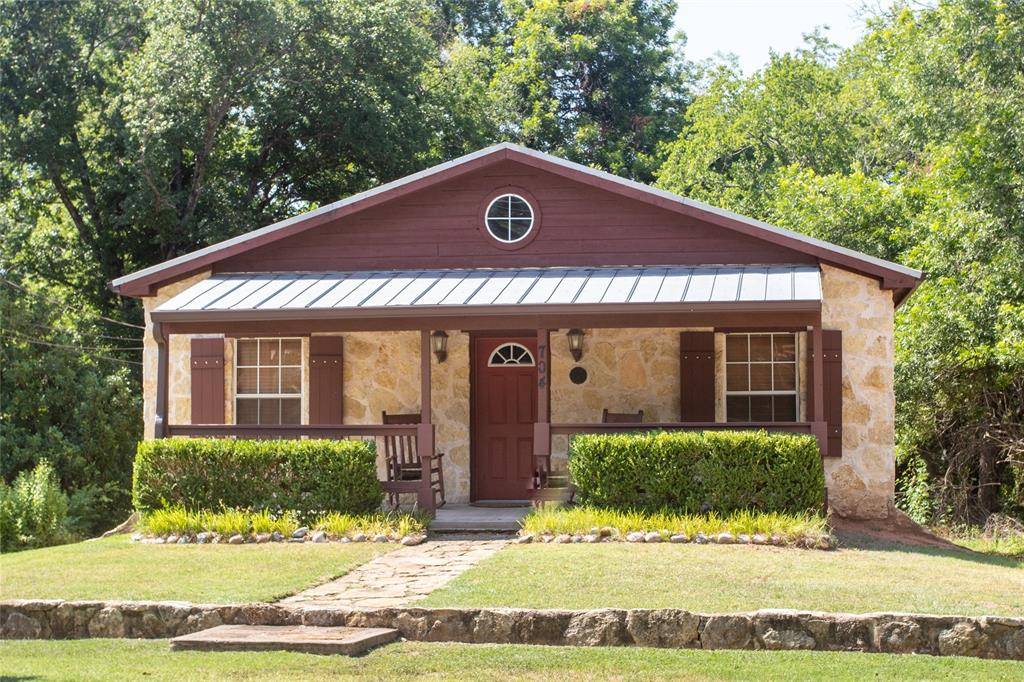 Glen Rose, TX 76043,704 NE Barnard Street