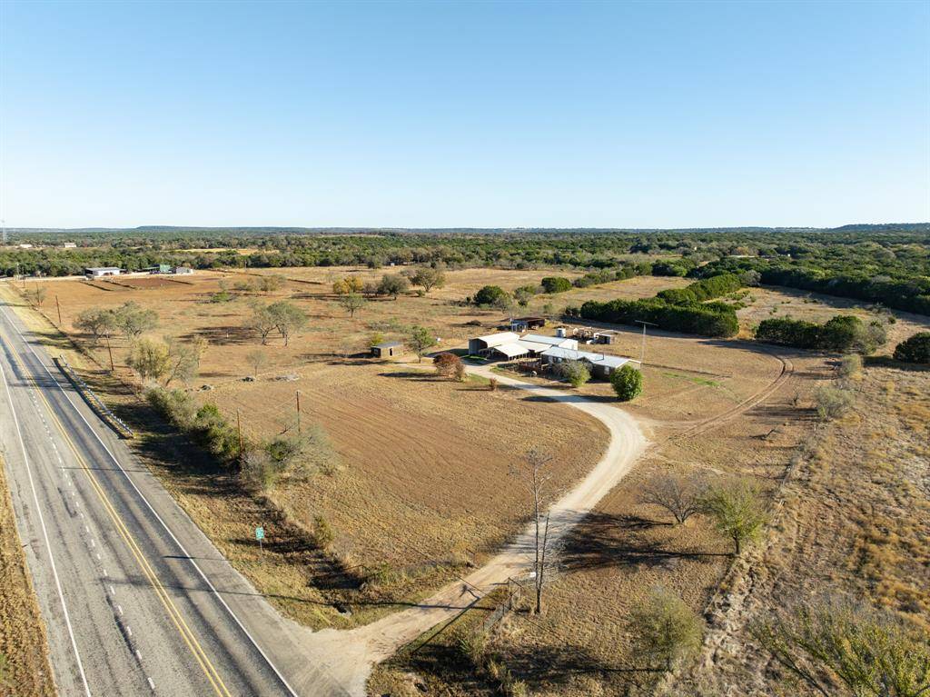 Lampasas, TX 76550,20162 N US Highway 281