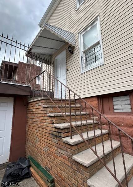 Montclair Twp., NJ 07042,79 Pine St Apt 3