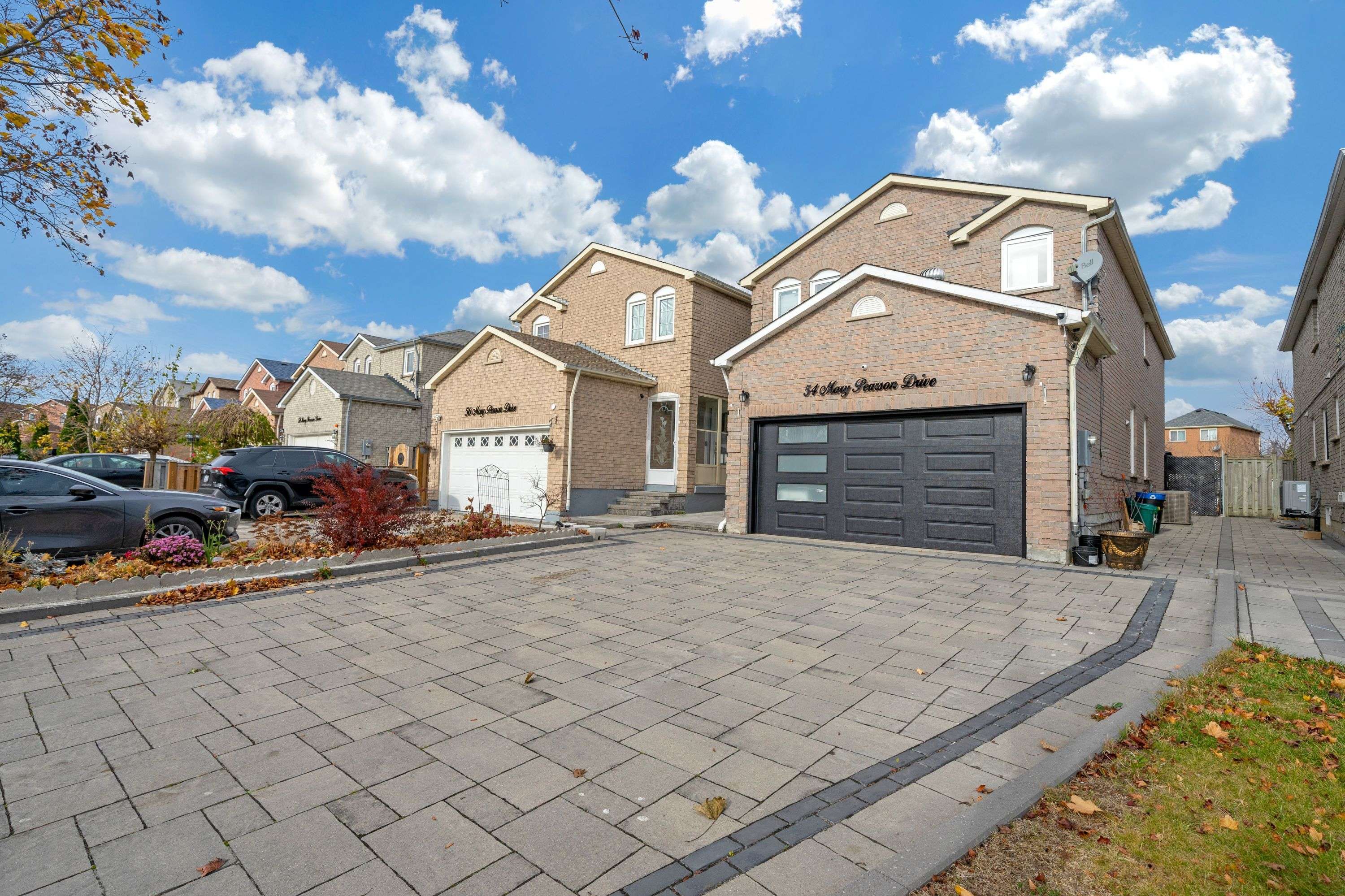 Markham, ON L3S 2Y7,54 Mary Pearson DR