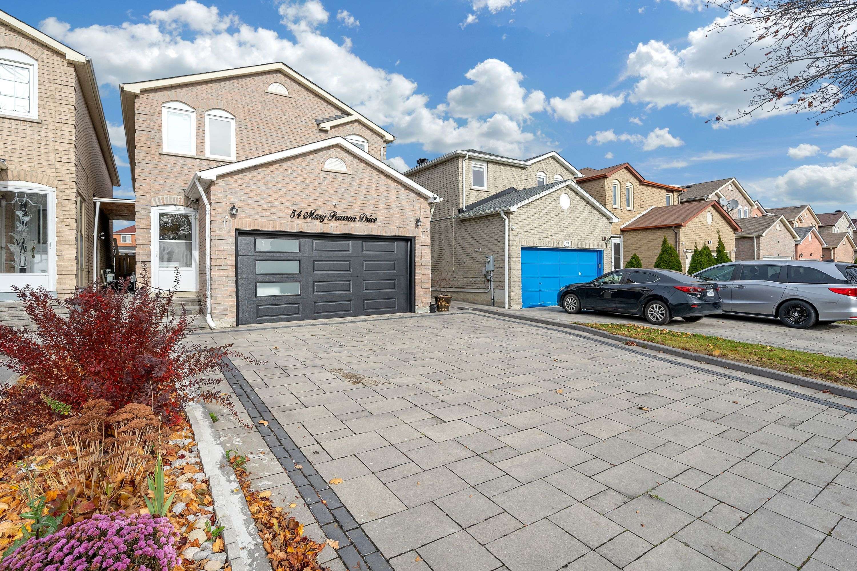 Markham, ON L3S 2Y7,54 Mary Pearson DR