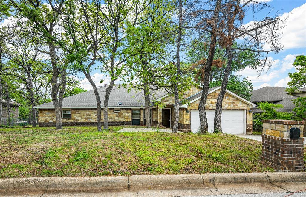 Fort Worth, TX 76112,901 Highwoods Trail