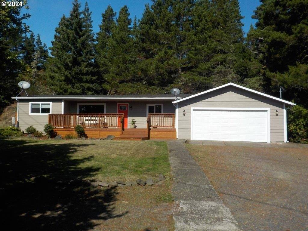 Florence, OR 97439,5143 HECETA BEACH RD