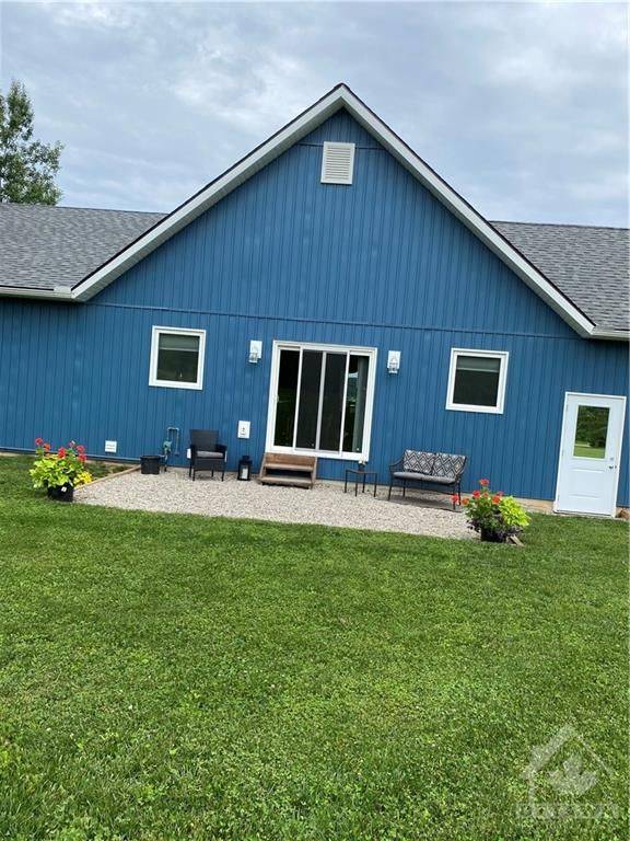 Rideau Lakes, ON K0G 1X0,9517 COUNTY ROAD 42